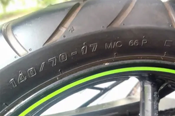 2 wheeler tyres price list