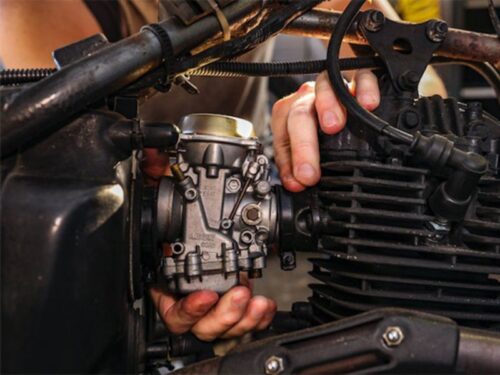 Motorcycle fuel injection vs carburetor