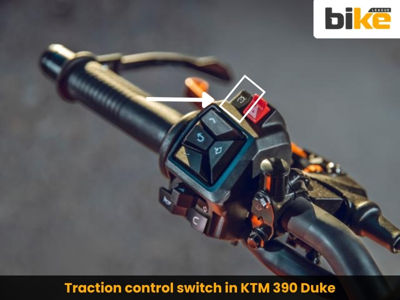 Traction control switch in KTM 390 Duke