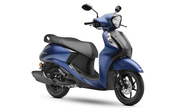 yamaha fascino 125 with COOL BLUE METTALIC yamaha fascino 125 with COOL BLUE METTALIC