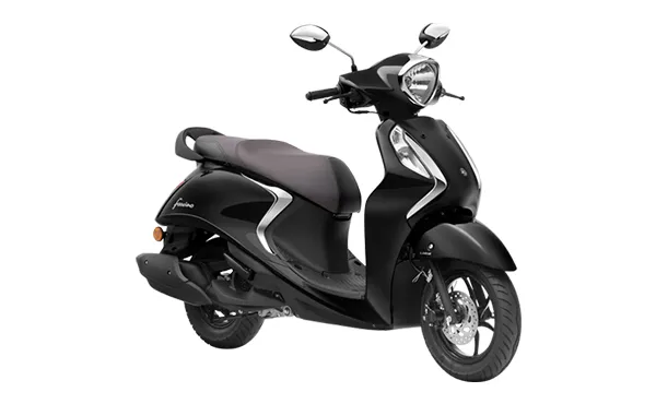 yamaha fascino 125 with Metallic Black