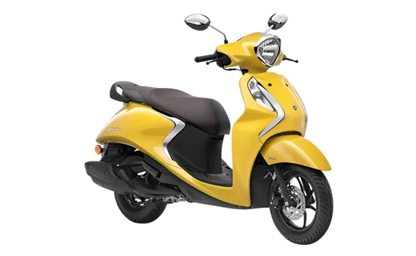 yamaha fascino 125 with Yellow Cocktail