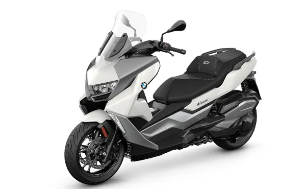 BMW C 400 GT maxi-scooter, front three-quarter view highlighting its sleek and aerodynamic design.