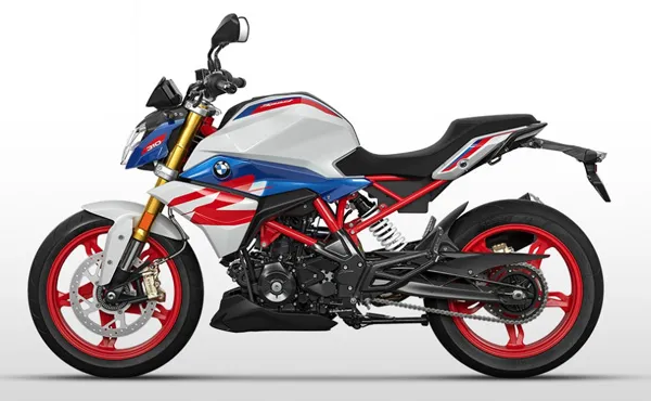 BMW G 310 R – stylish and agile roadster for urban riding.