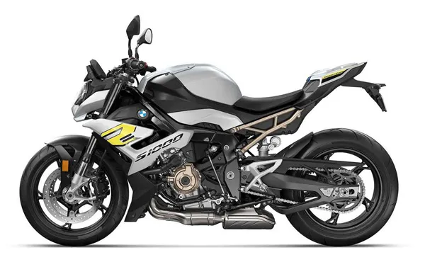 s1000r-2 BMW S 1000 R naked sportbike, front view.