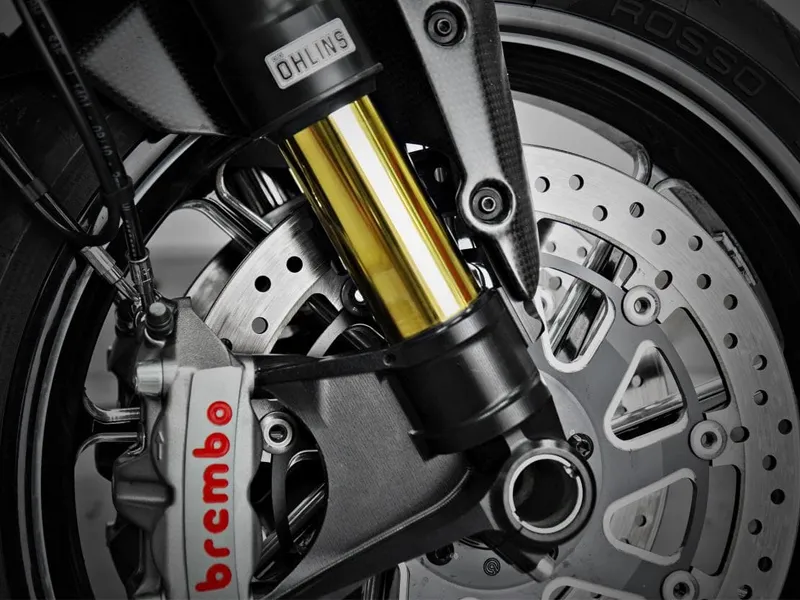 Inverted shock absorber type of motorcycle suspension
