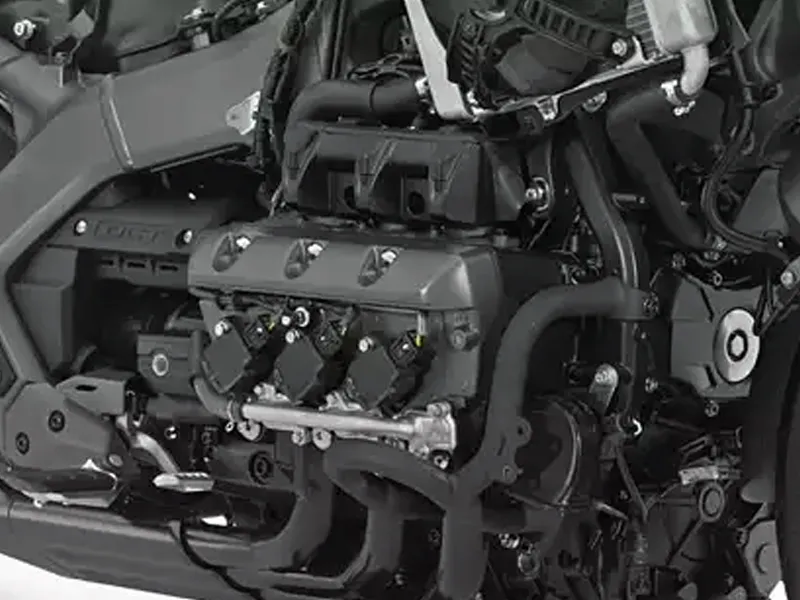 Six-cylinder motorcycle engine