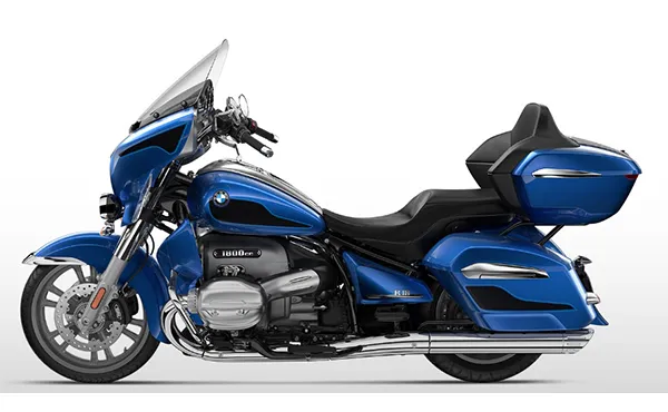 BMW R18 TRANSCONTINENTAL-1 BMW R18 Transcontinental – elegant touring motorcycle with classic design.