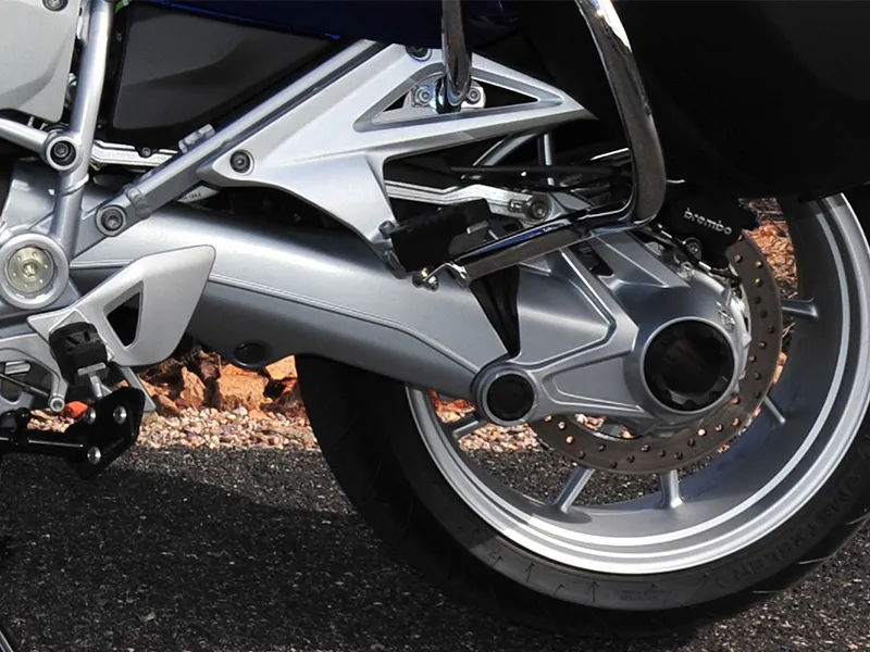 V 4 engine
