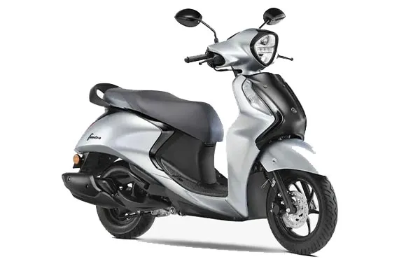 yamaha fascino 125 with silver