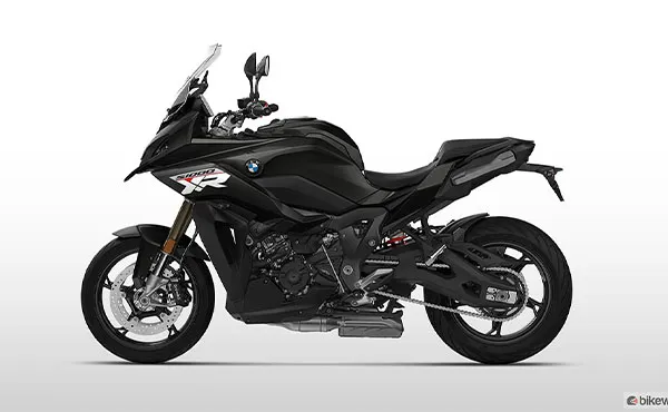 BMW adventure bike in black – sleek design and high performance.