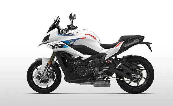 BMW adventure bike in white – premium design and performance.