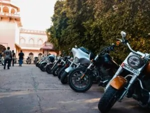 solo or group motorcycle ride in India weighing the pros & cons
