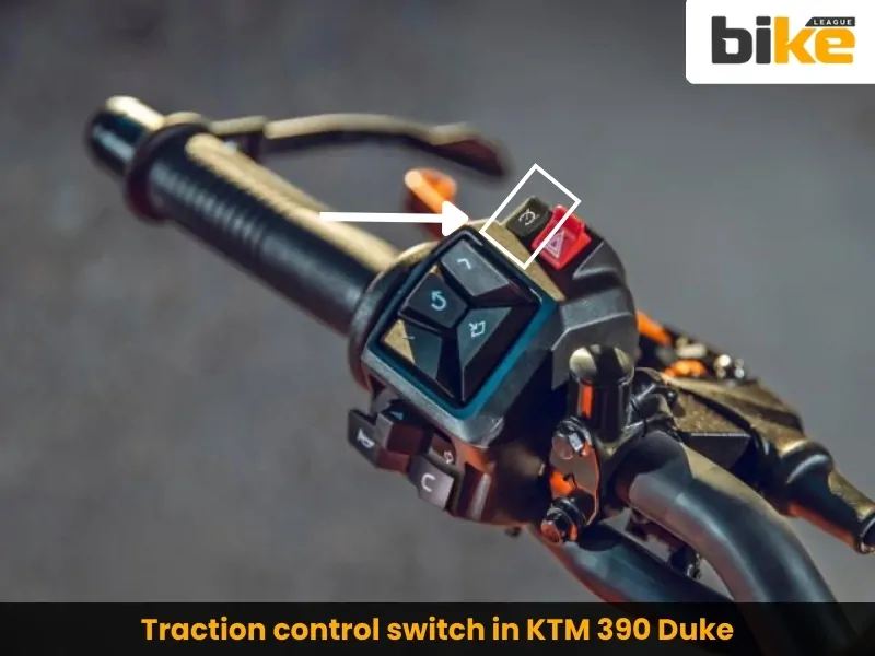 Traction control switch in KTM 390 Duke